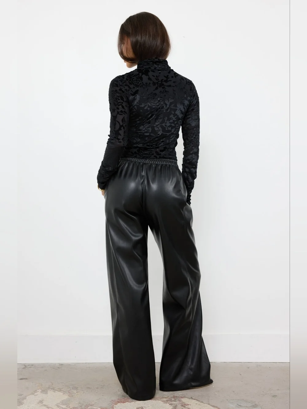 LAmade stylish black